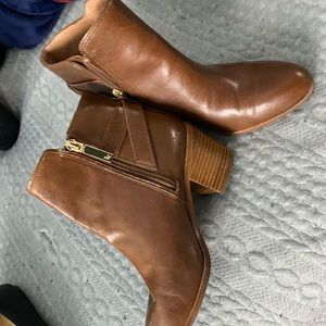 Booties/ankle boots